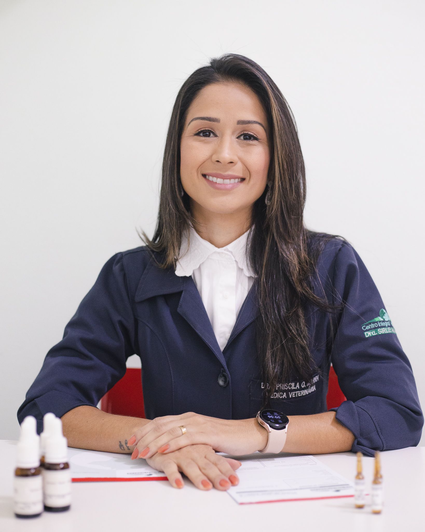 Dra. Priscila Marra — Clínica Geral, Homeopata e Especialista em Gastroenterologia no Centro Veterinário Sirlei Manzan - Uberlândia